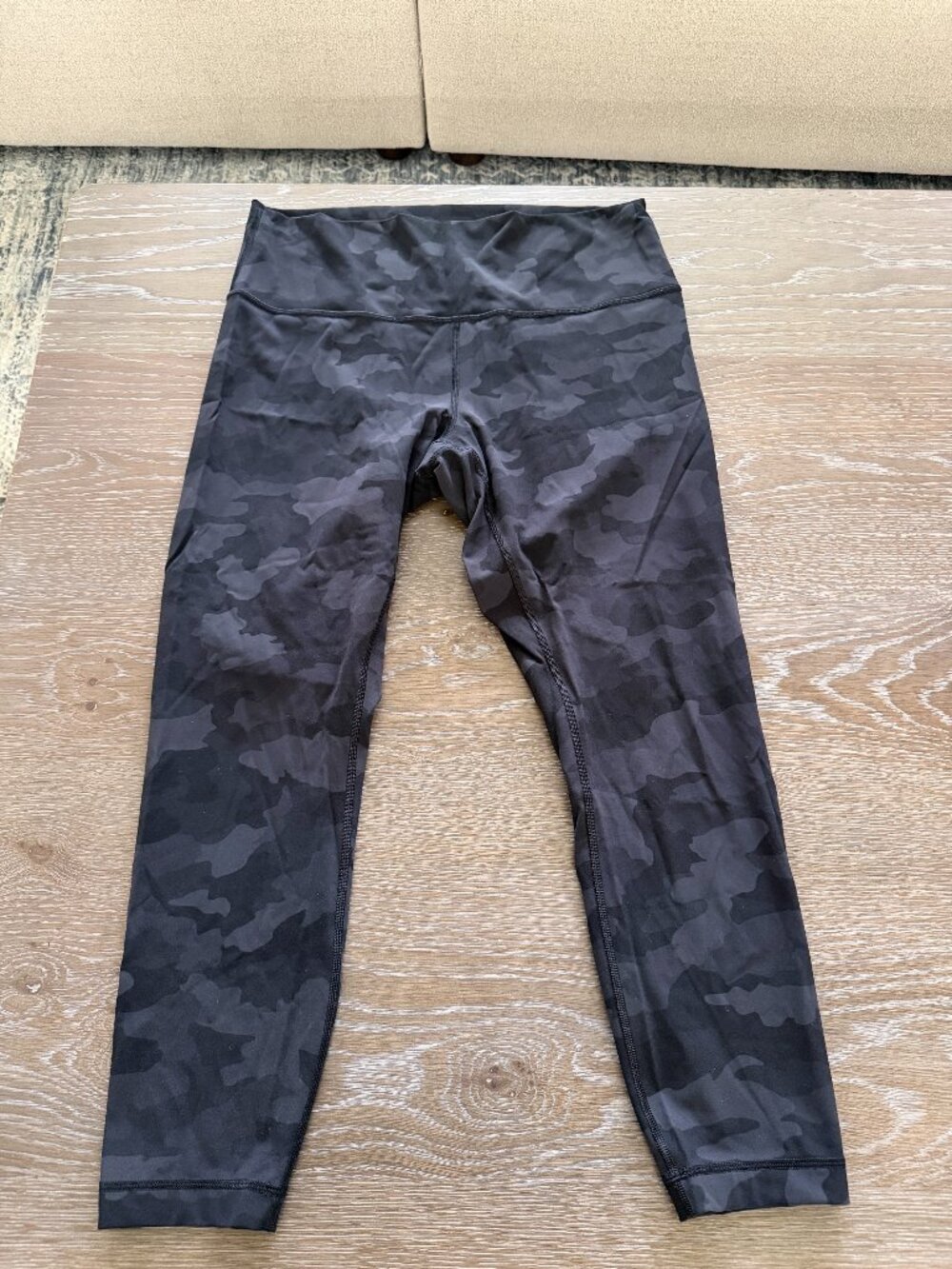 Womens Lululemon Invigoriate high rise tight 25" black camo deep coal size 12
